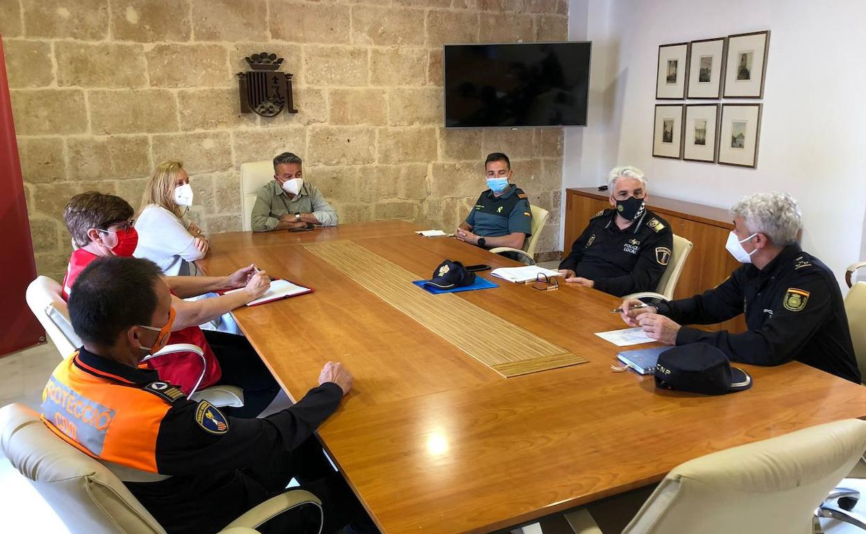 La reunión de seguridad mantenida esta tarde en Xàbia. 