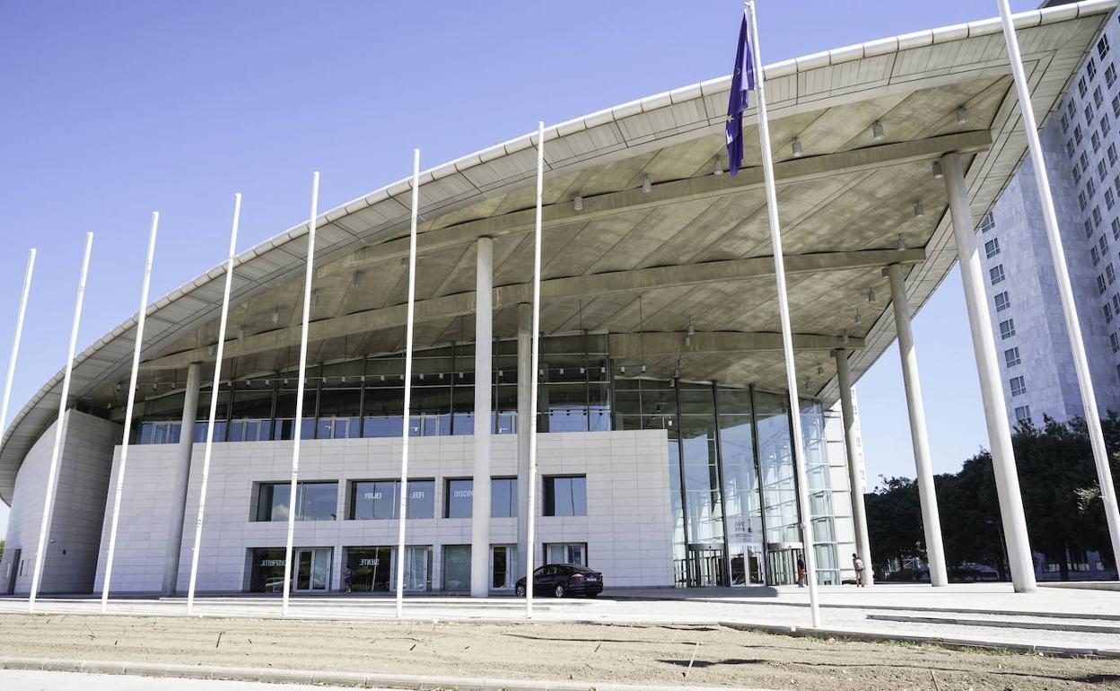 Exterior del Palacio de Congresos de Valencia. 