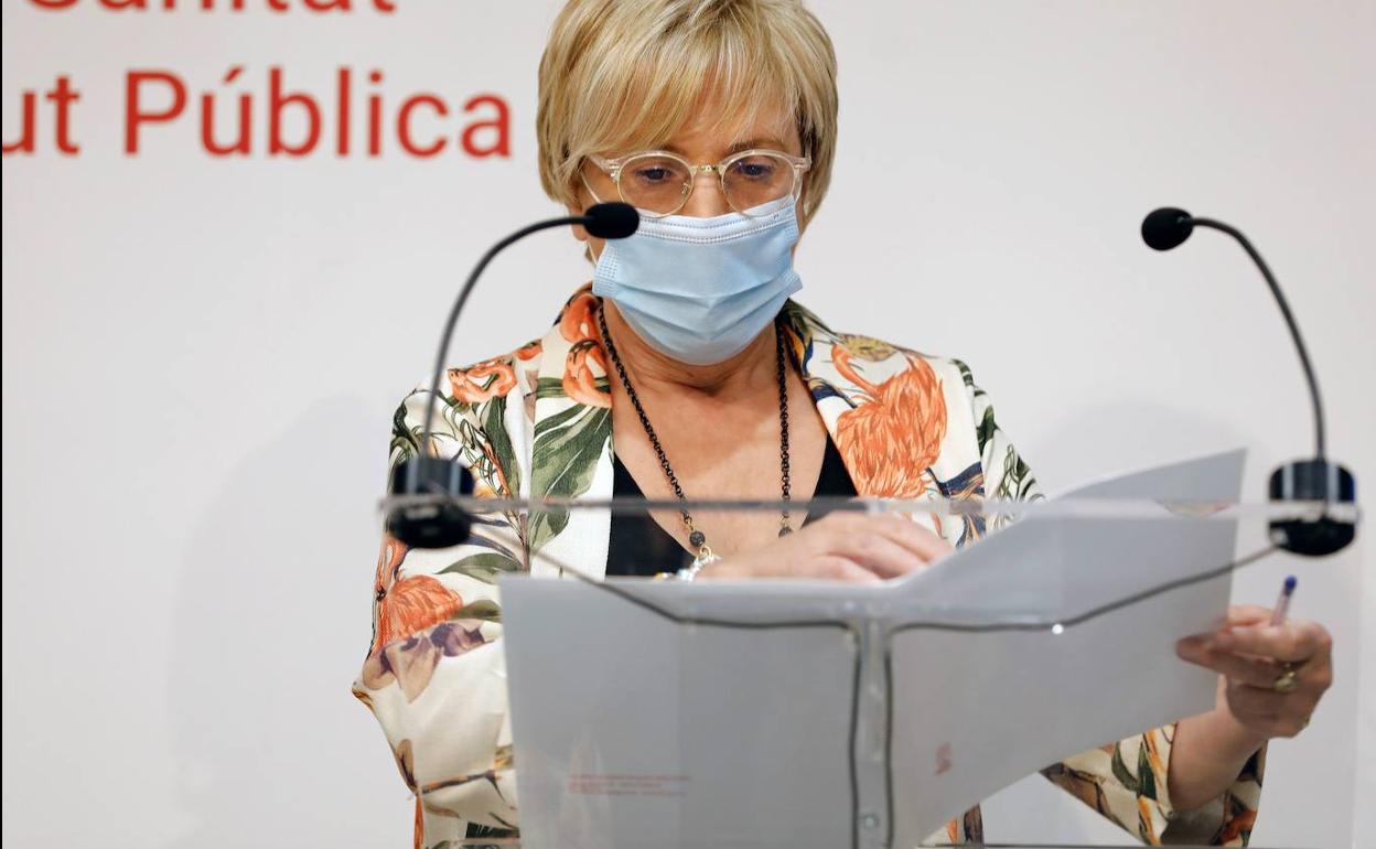 La consellera de Sanidad, Ana Barceló, durante una rueda de prensa.