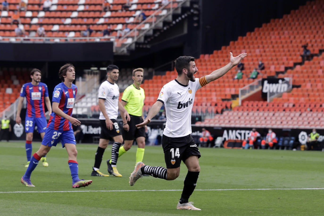 Fotos: Las mejores imágenes del Valencia CF-SD Eibar