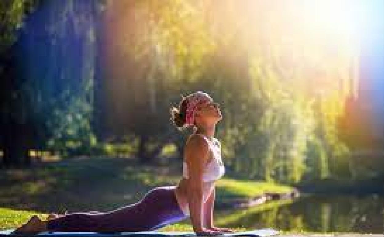 El yoga será una de las actividades de las que podrán disfrutar los participantes. 