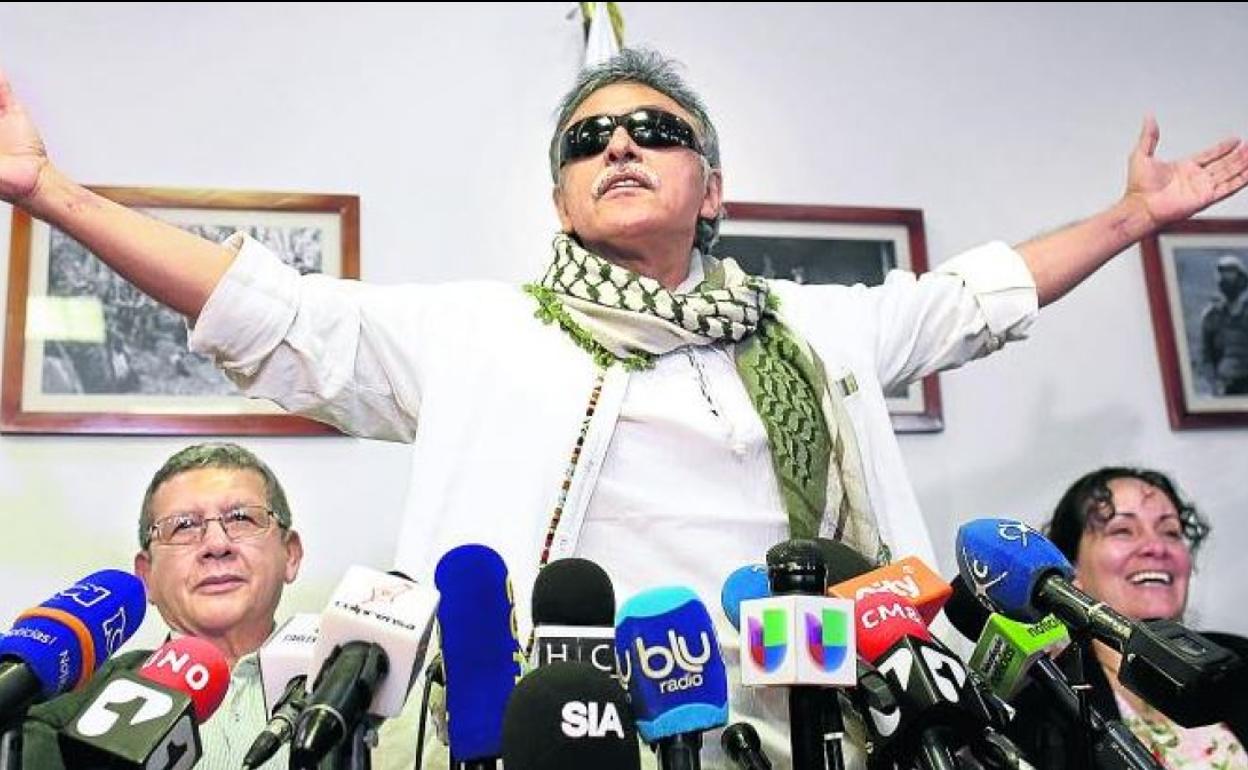 Jesus Santrich, durante una rueda de prensa en Bogota, en una imagen de archivo.