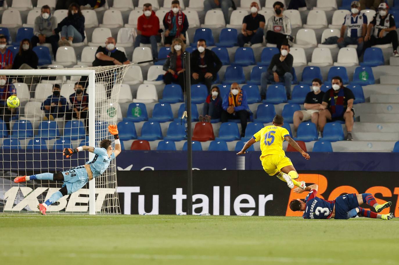 Fotos: Las mejores imágenes del Levante UD-Cádiz CF