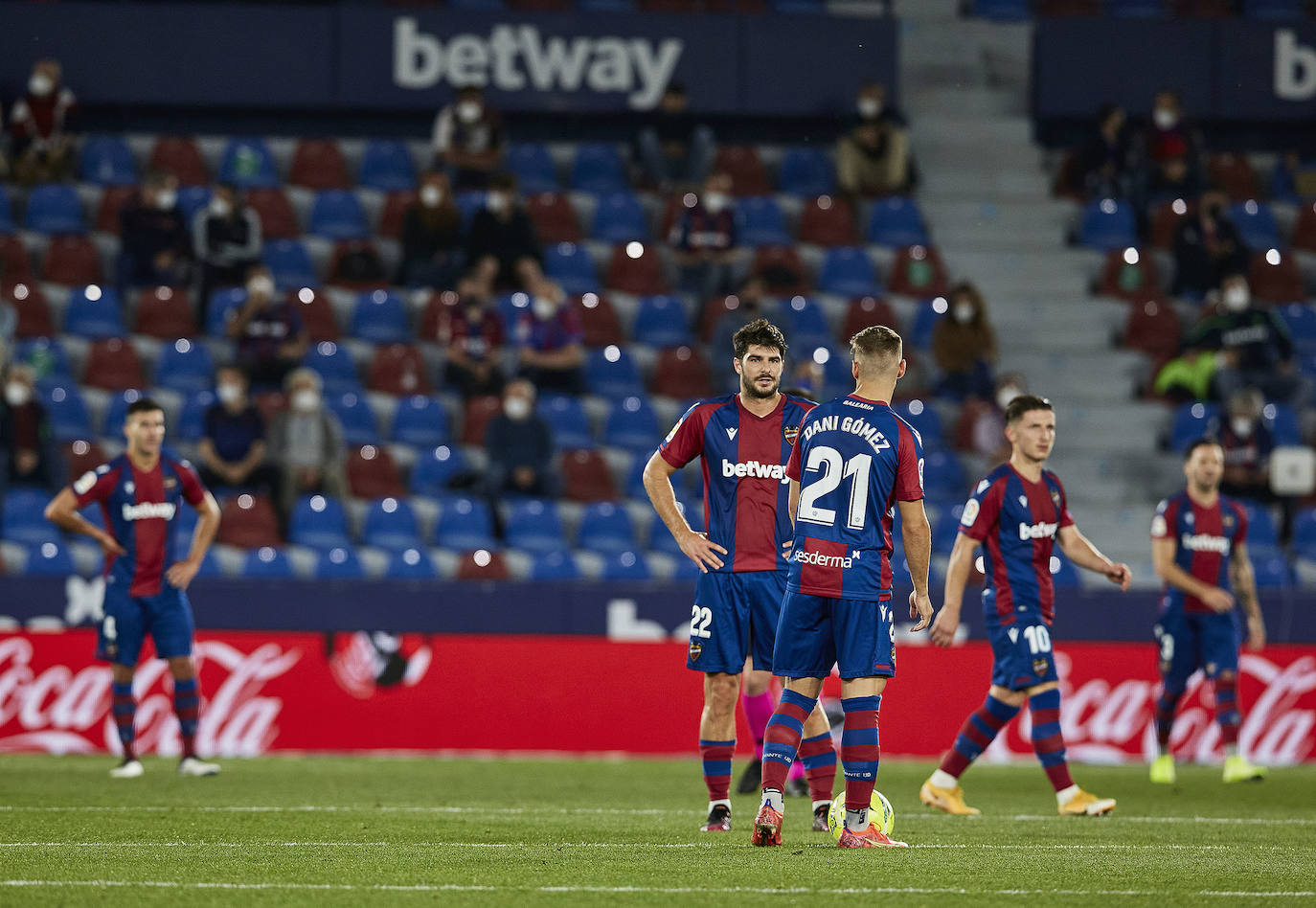 Fotos: Las mejores imágenes del Levante UD-Cádiz CF