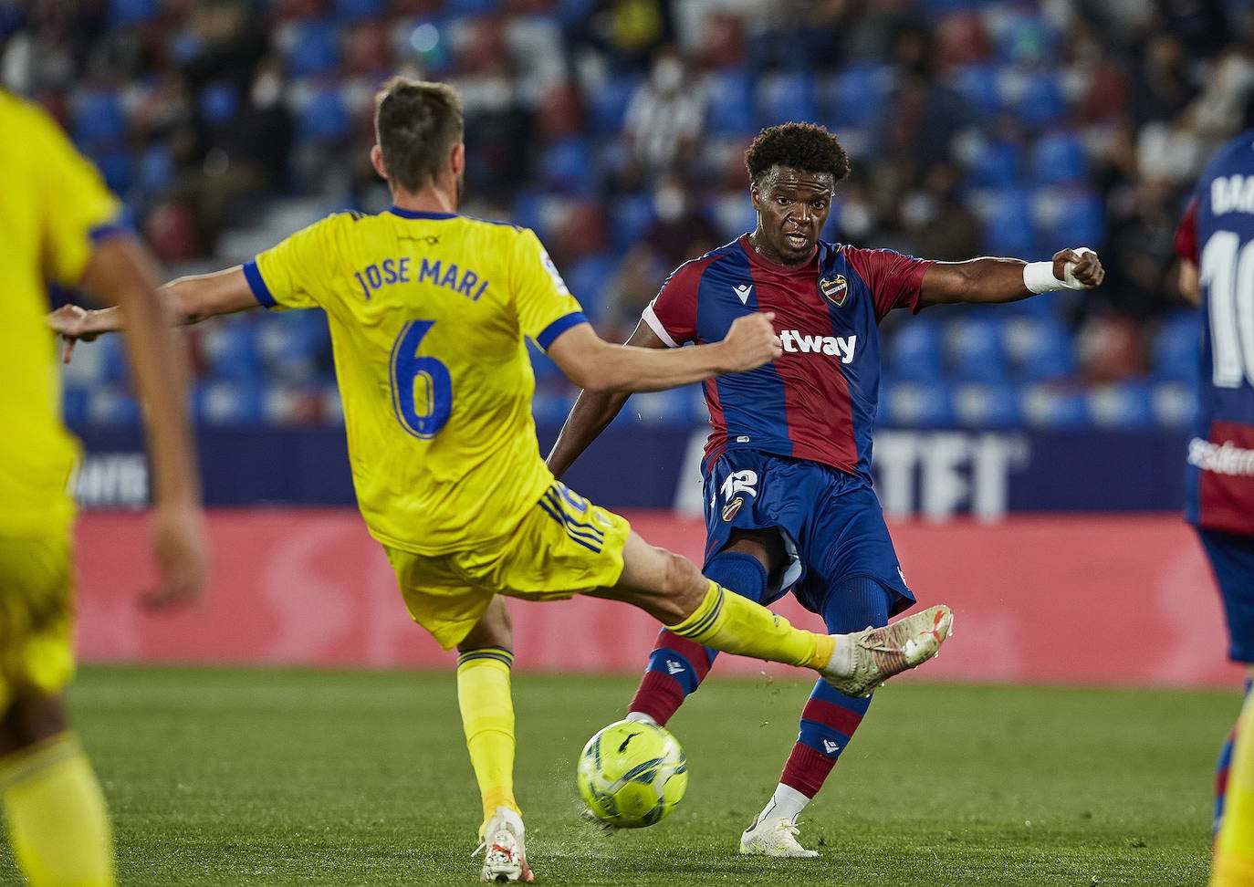 Fotos: Las mejores imágenes del Levante UD-Cádiz CF