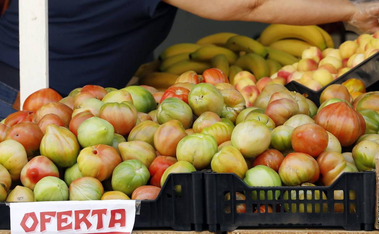 Una frutería en una imagen de archivo. 