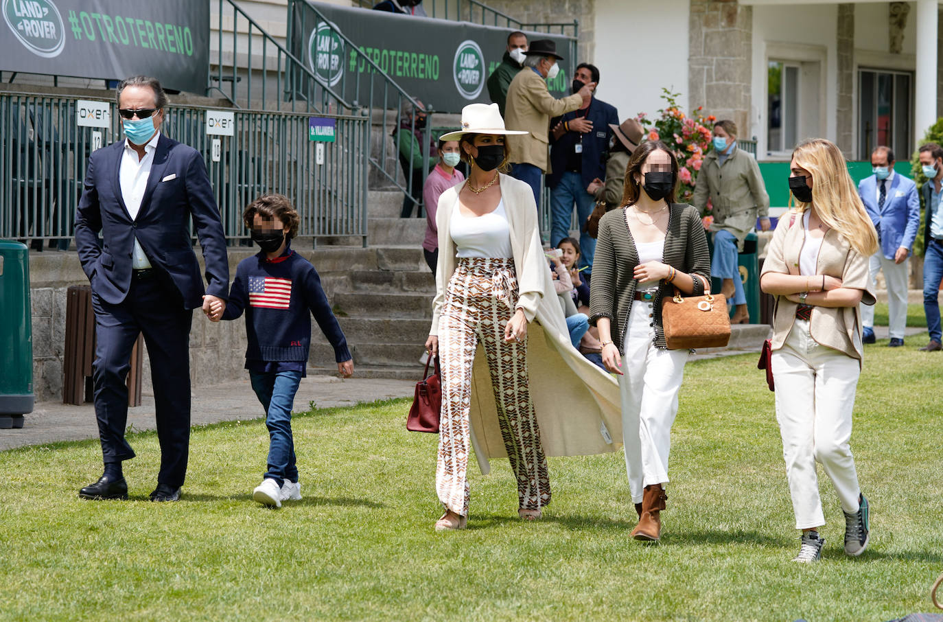 Mar Saura, Javier Revuelta y sus hijos, Claudia y Javier