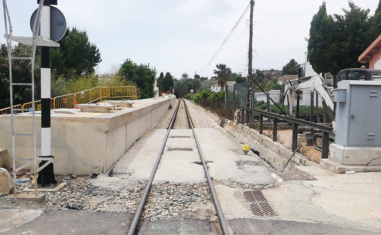 Obras en el apeadero de Altea.