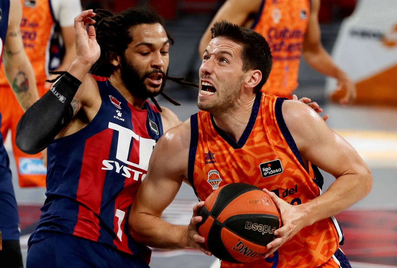 Fotos: Las mejores imágenes del TD Systems Baskonia-Valencia Basket (segundo partido)