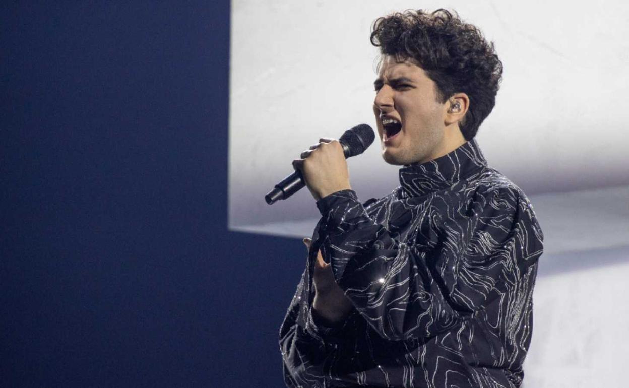 Gjon's Tears, durante el festival de Eurovisión 2021.