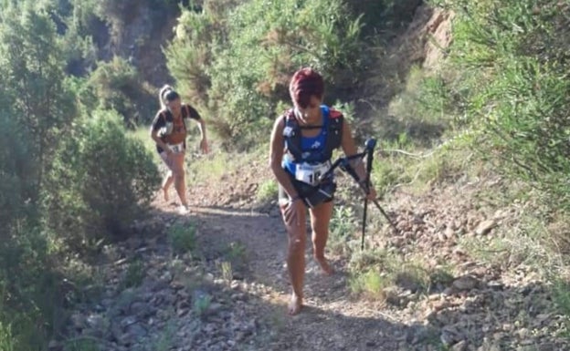 Imagen principal - Correr a pies descalzos | Yo corro descalzo