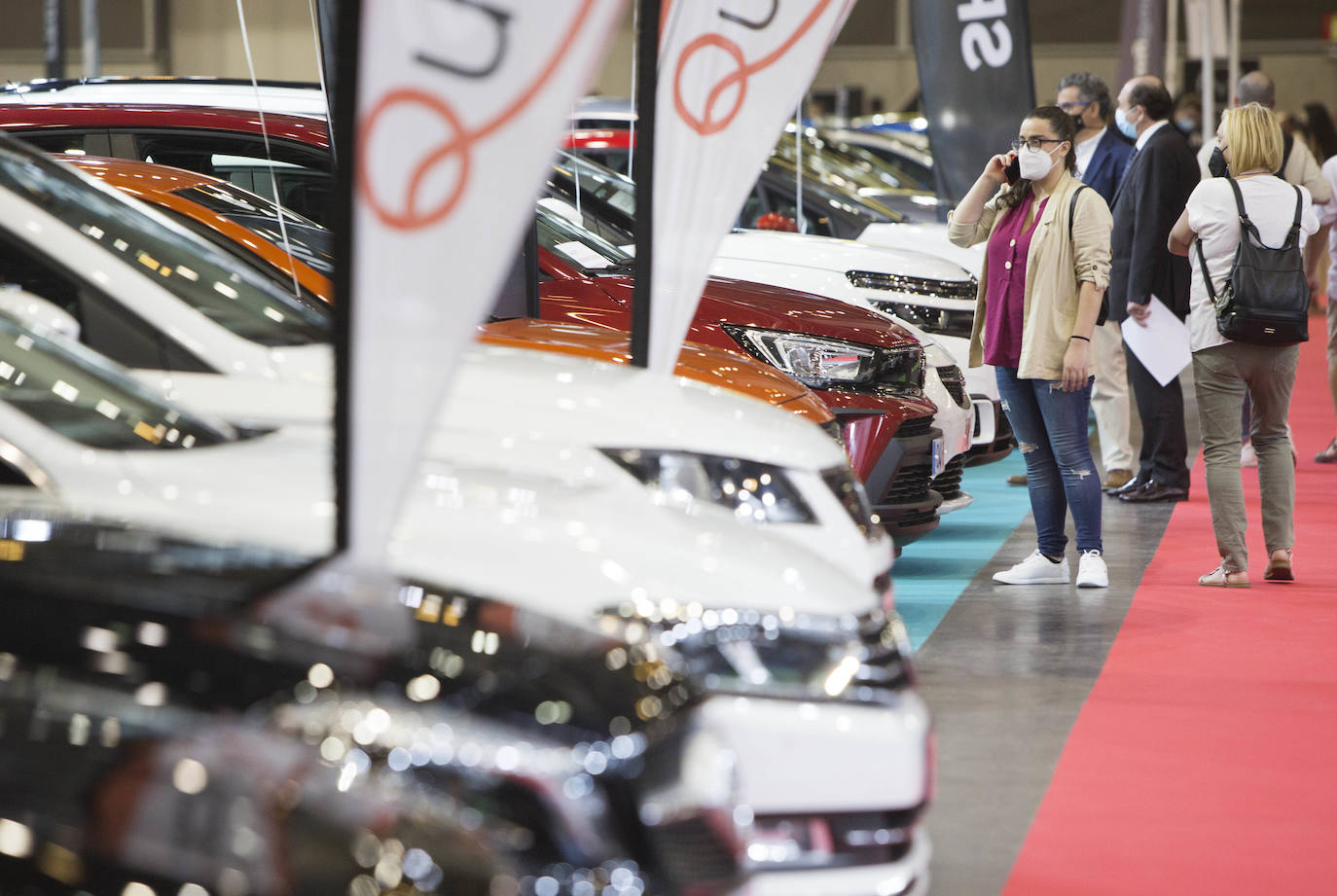 Preparativos en Feria Valencia para la celebración del Salón del Automovil 2021. 