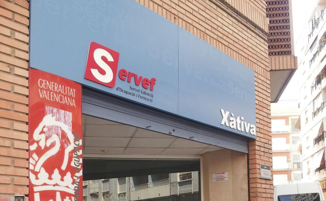 El paro ha subido levemente en la Canal de Navarrés en el mes de mayo. 