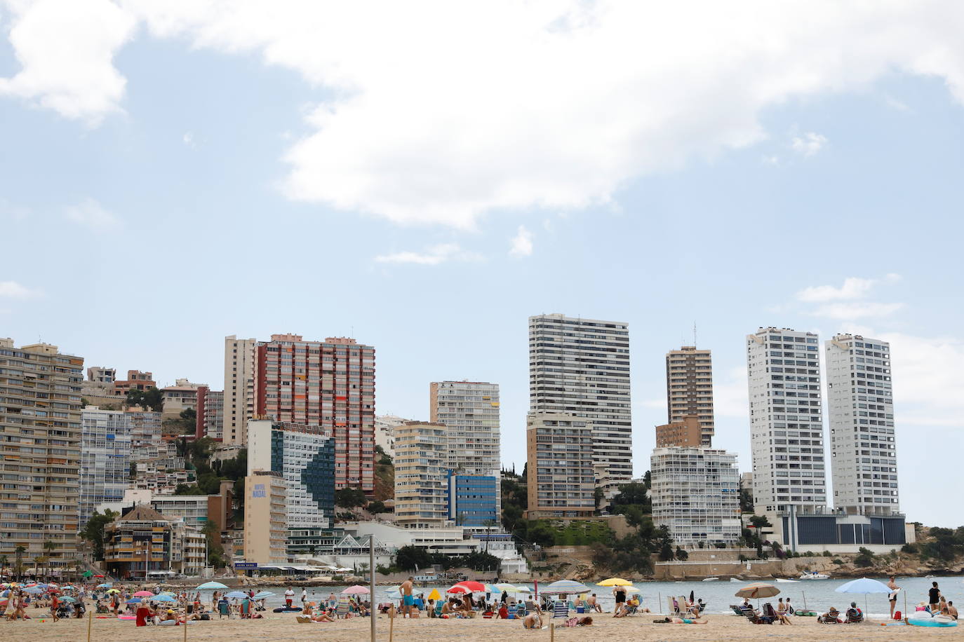 Los hoteles de Benidorm han registrado un 44% de ocupación durante la semana del 31 de mayo al 6 de junio de 2021. El turismo nacional continúa siendo protagonista absoluto, con un 88% de las habitaciones ocupadas por españoles durante la semana.