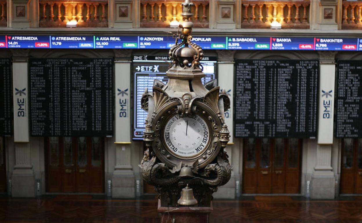 Interior de la Bolsa de Madrid. 