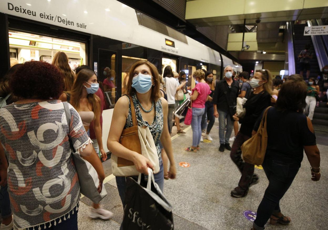 El metro seguirá sin servicio por la noche para evitar el efecto llamada