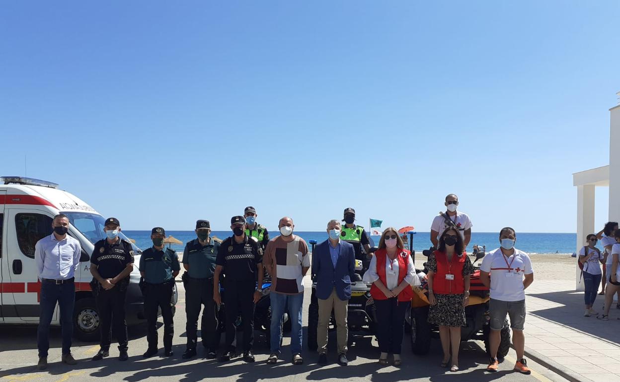 Presentación del dispositivo de seguridad para la playa de OIiva. 