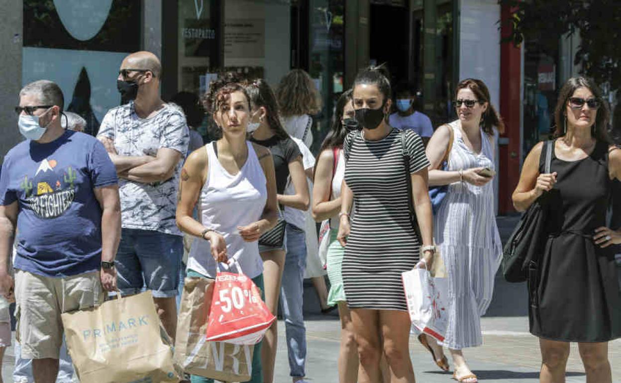 Valencia, tras flexibilizar el uso de las mascarillas en exteriores.