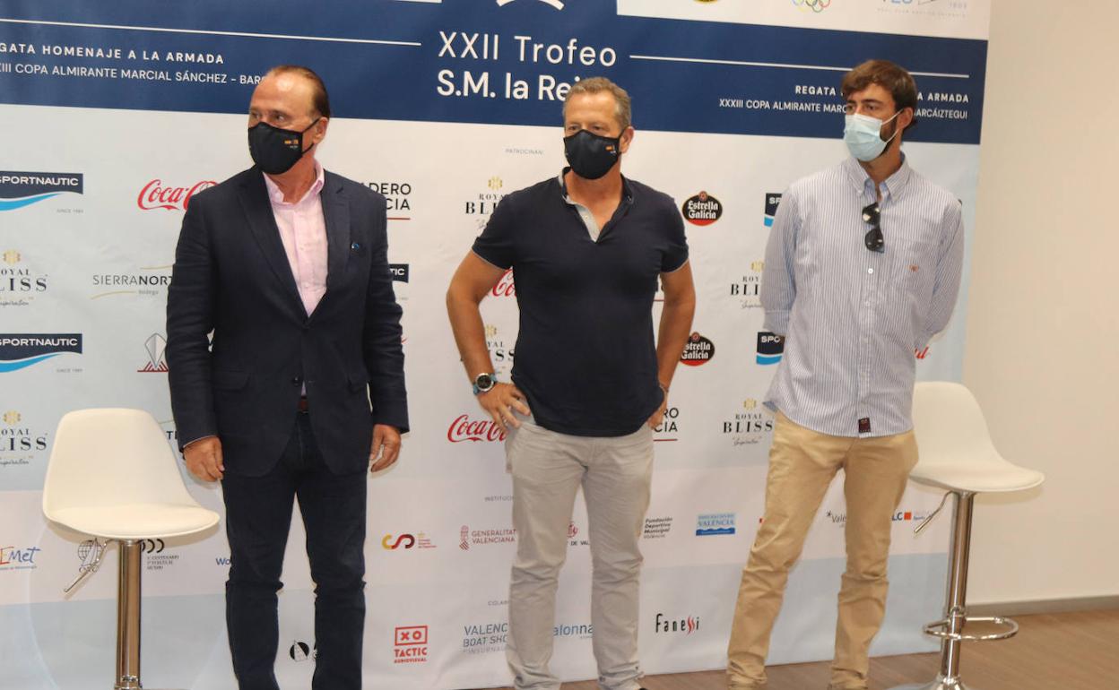 Presentación del Trofeo de la Reina, con Alejandro Fliquete a la izquierda. 