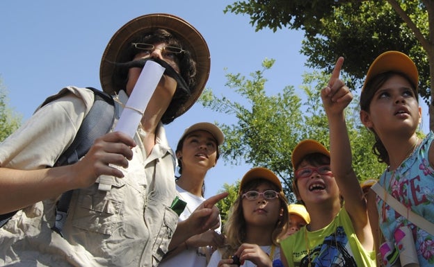 Escuela de vacaciones en el Bioparc. 