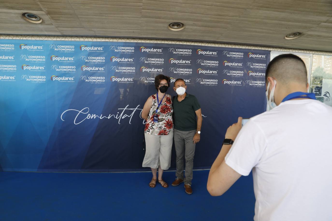 El XV Congreso Autonómico del Partido Popular se celebra este sábado en las salas del Palau de Les Arts. El expresidente de la Generalitat Alberto Fabra es el encargado de presidir el cónclave de los populares y proclamar como nuevo presidente del partido a Carlos Mazón.