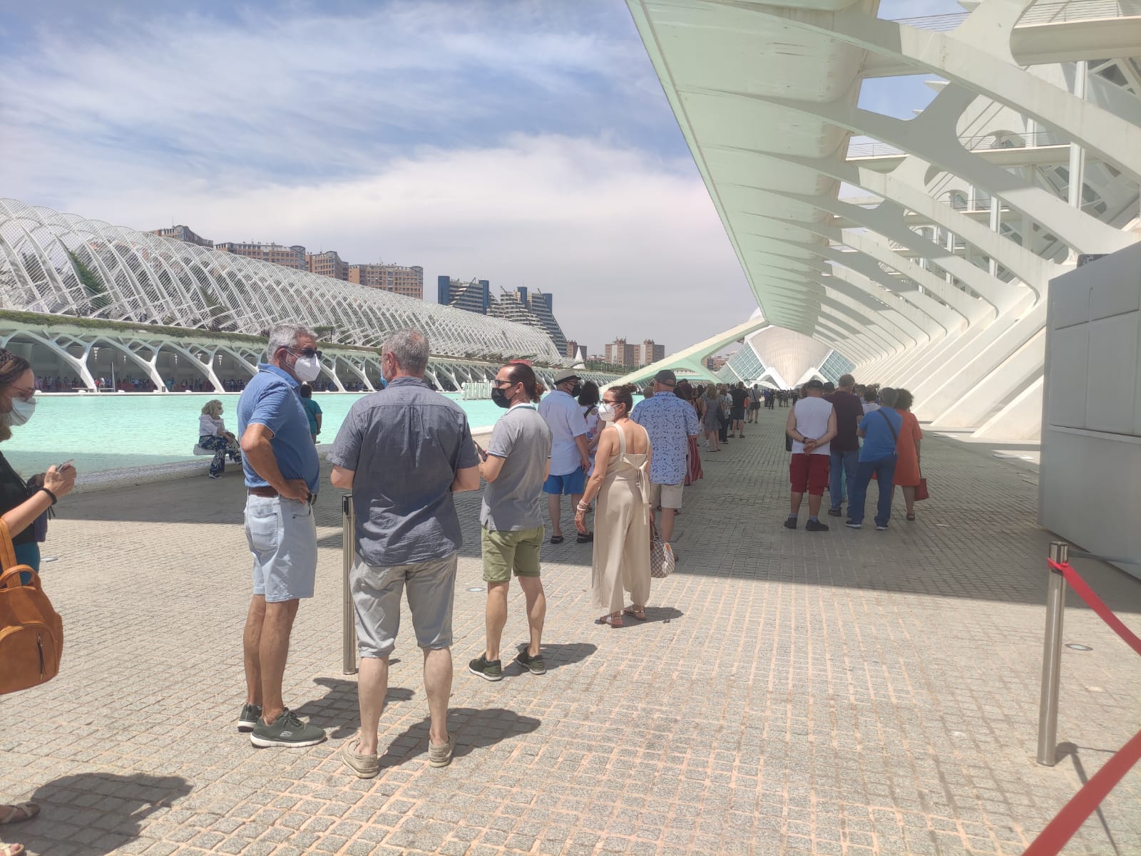 Colas para vacunarse en Valencia este sábado 3 de julio. 