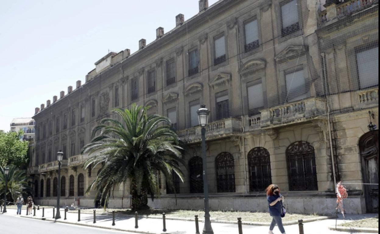 Fachada de la sede policial de Zapadores.