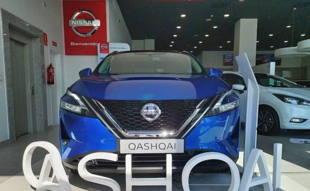 Imagen principal - Nuevo Nissan Qashqai en Valencia, el rey de los crossover, llega a Nissan Montauto