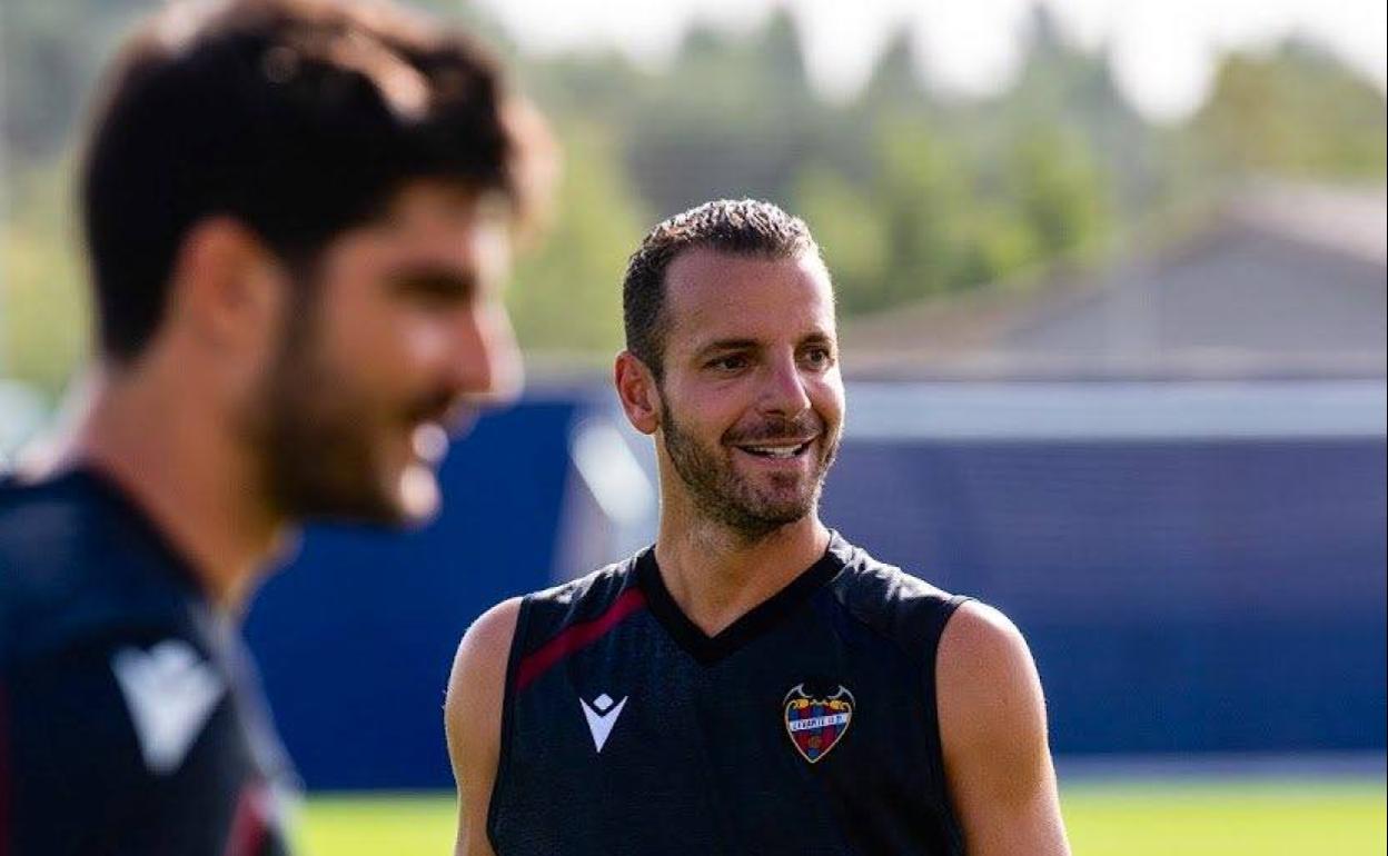 Roberto Soldado en el entrenamiento matutino. 