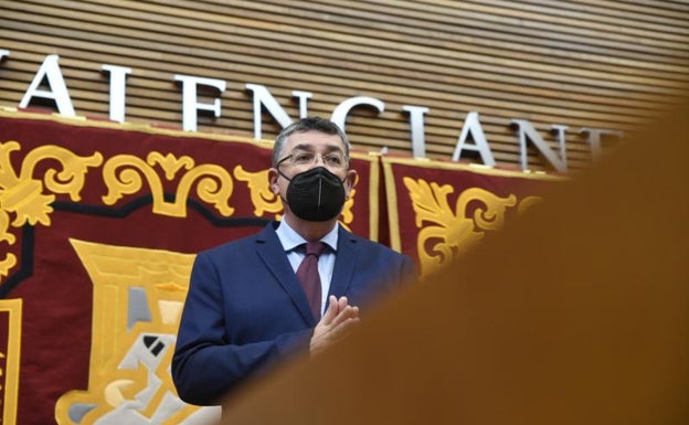 Morera achaca los problemas del Valencia a que «el PP se quiso comprar» el club a través de Soler