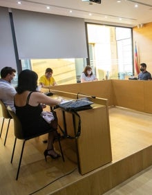 Imagen secundaria 2 - Las reuniones con los colectivos en Alaquàs, Paiporta y Godella. 