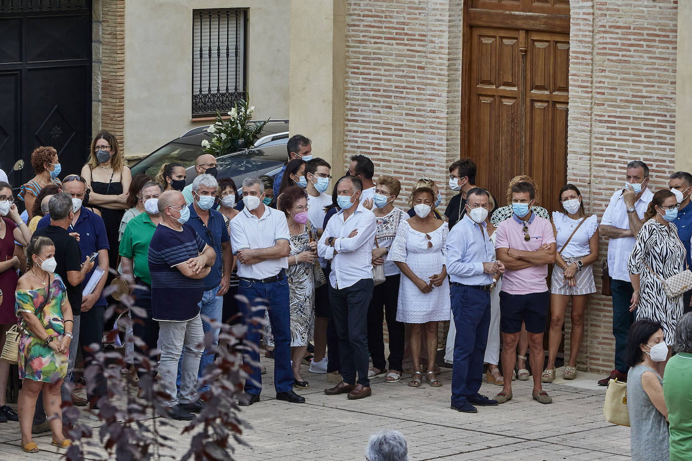 El Genovés llora la marcha de un mito. De su mito. Paco Cabanes, la mayor leyenda de la pilota valenciana, falleció este sábado a los 66 años y este domingo 1 de agosto ha sido despedido con honores por el pueblo que le vio nacer. Numerosos amigos y aficionados se han desplazado a la localidad de la Costera para dar su último adiós al genio que revolucionó los trinquets. 