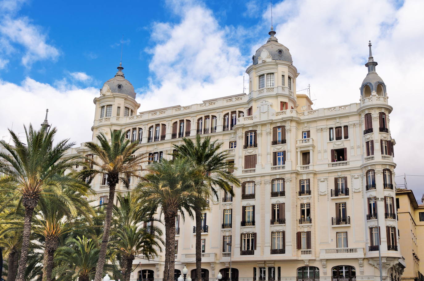 Casa Edificio Carbonell (Alicante)