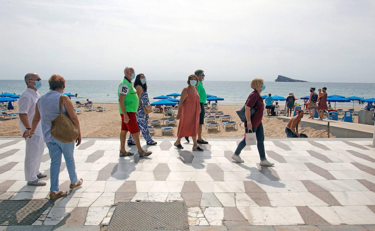 Turistas en Benidorm. 