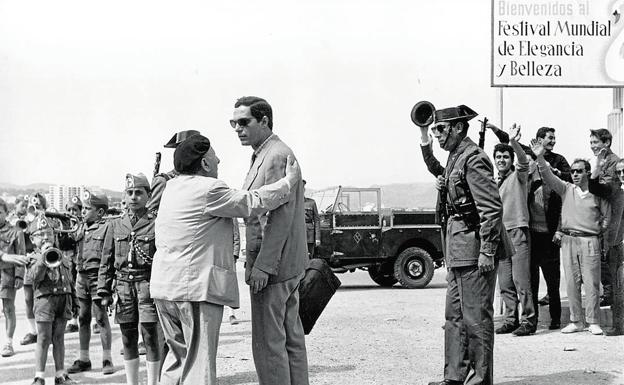 Blanco y negro. Una secuencia de la película 'El verdugo', con Pepe Isbert y Nino Manfredi, que también puede verse en la muestra de la Academia.