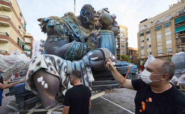 Las principales dudas que genera el Covid en las Fallas 2021: carpas, pasacalles, Ofrenda, barra libre...