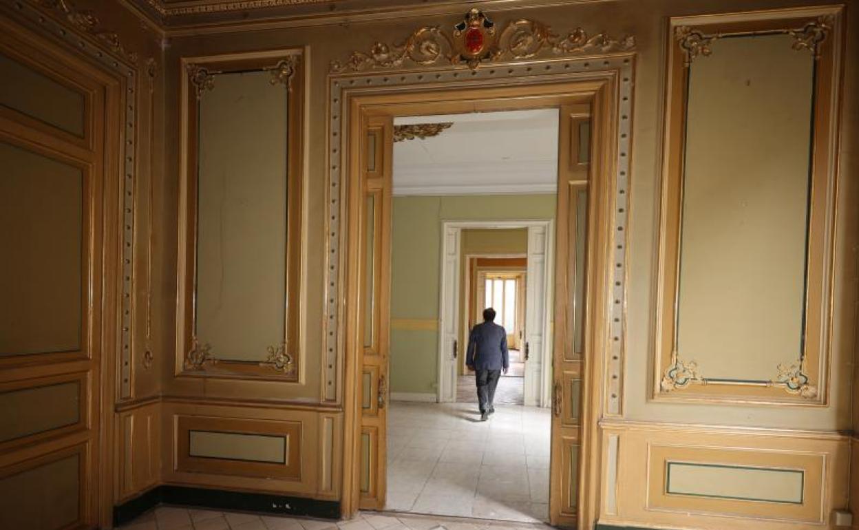 El Consell compra un palacete mientras tiene 119 inmuebles sin uso