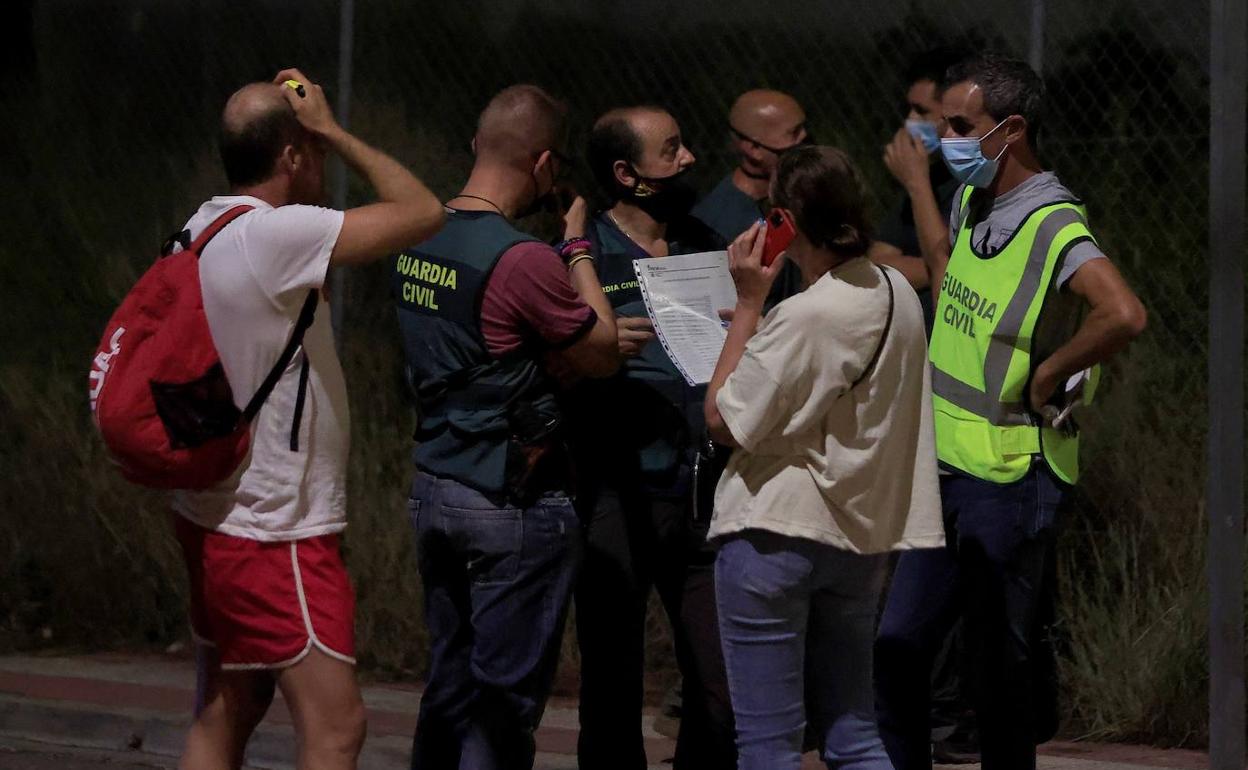 Afectados por el derrumbe del edificio de viviendas en Peñíscola.