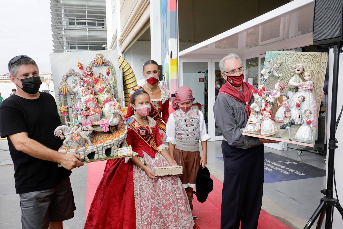 Fotos: La falla Almirante Cadarso consigue el Ninot Indultat Infantil de las Fallas 2021 por segundo año consecutivo