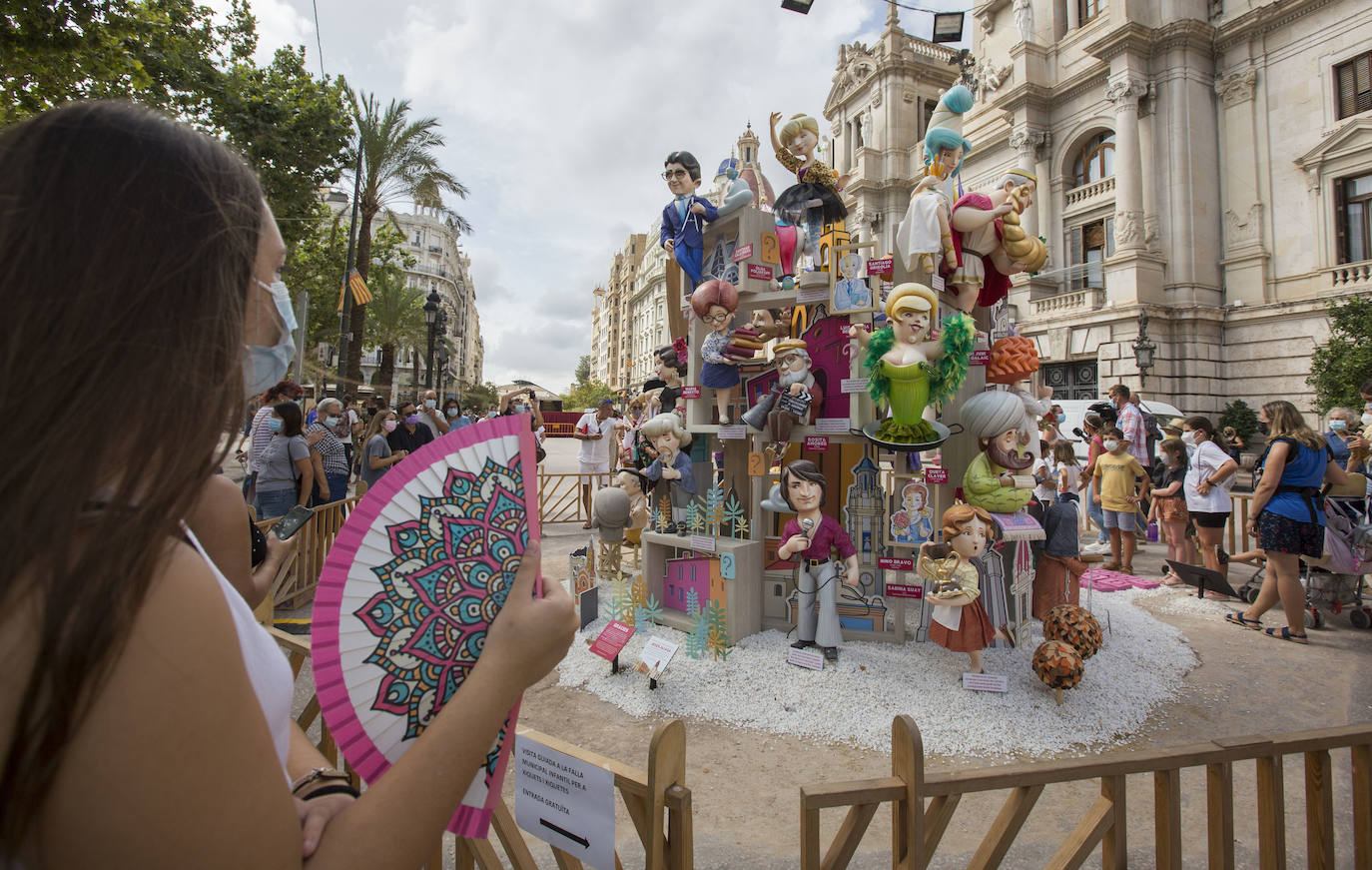 Fotos: Las imágenes más atípicas de las Fallas de 2021