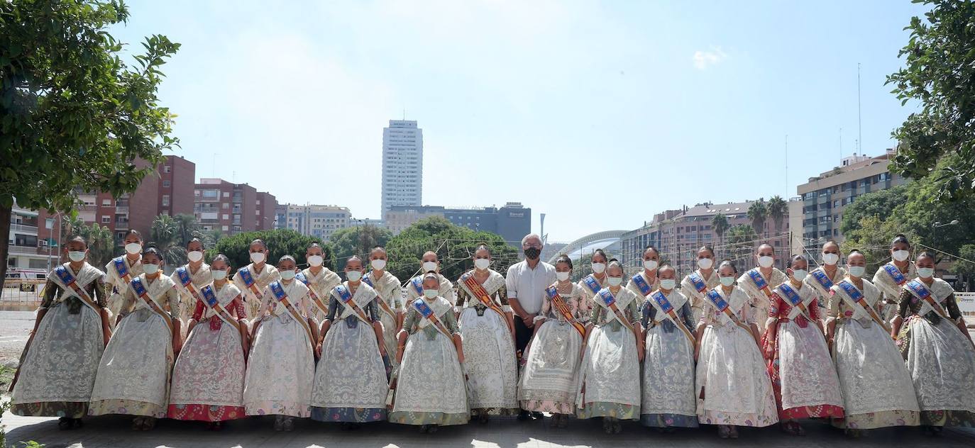 Fotos: Fallas de septiembre 2021: segunda jornada de mascletaes en diferentes barrios de Valencia