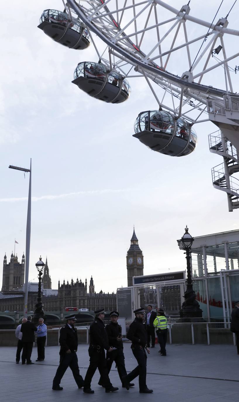LONDON EYE (LONDRES) | Si hay una noria que es famosa a nivel mundial, esa es la conocida como London Eye, situada en la capital de Reino Unido, a orillas del Río Támesis. Ofrece unas vistas únicas del Big Ben, del Palacio de Westminster y de la zona más turística de la ciudad.