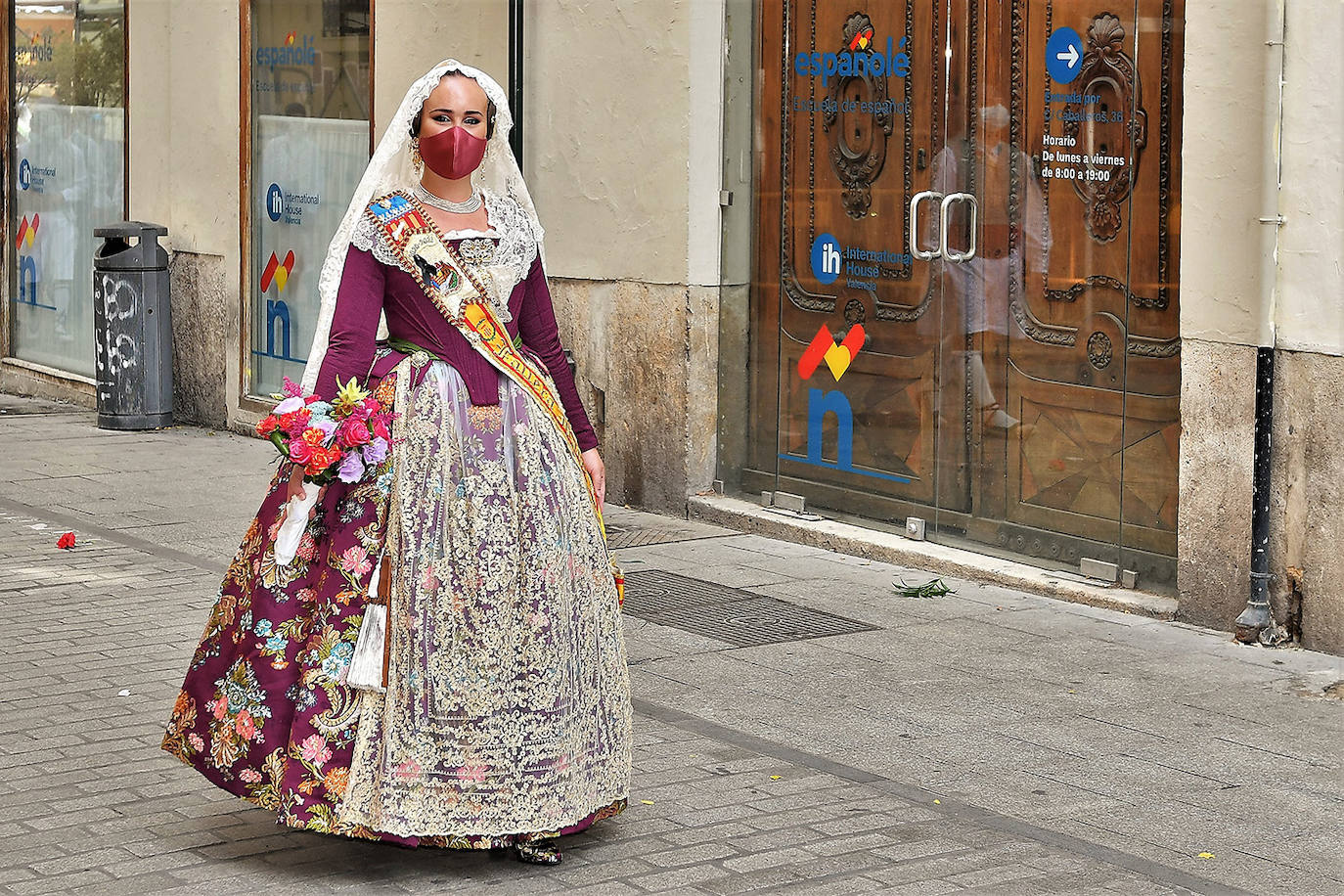 Fotos: Búscate en la Ofrenda de este sábado 4 de septiembre por la calle Caballeros de Valencia