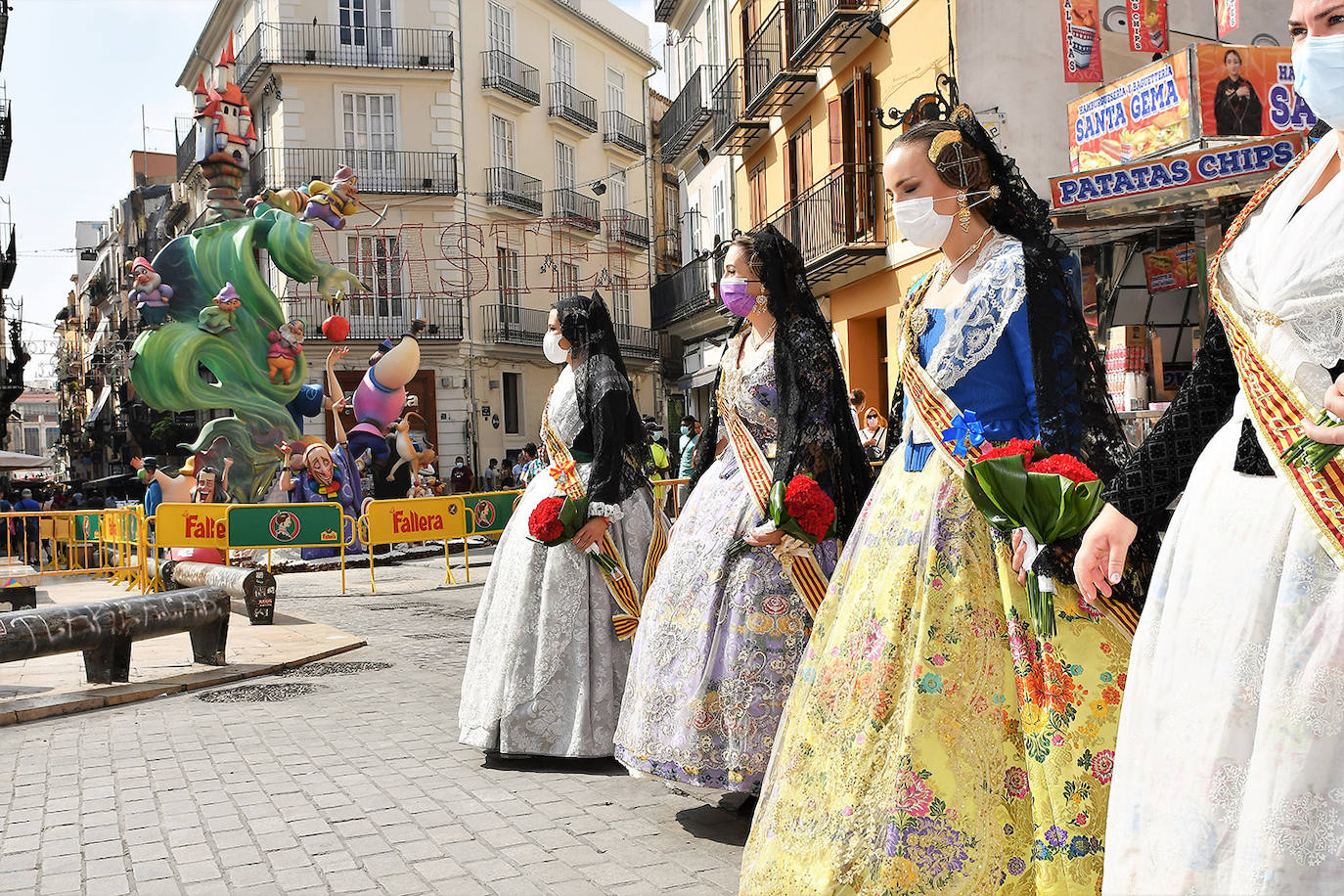 Fotos: Búscate en la Ofrenda de este sábado 4 de septiembre por la calle Caballeros de Valencia