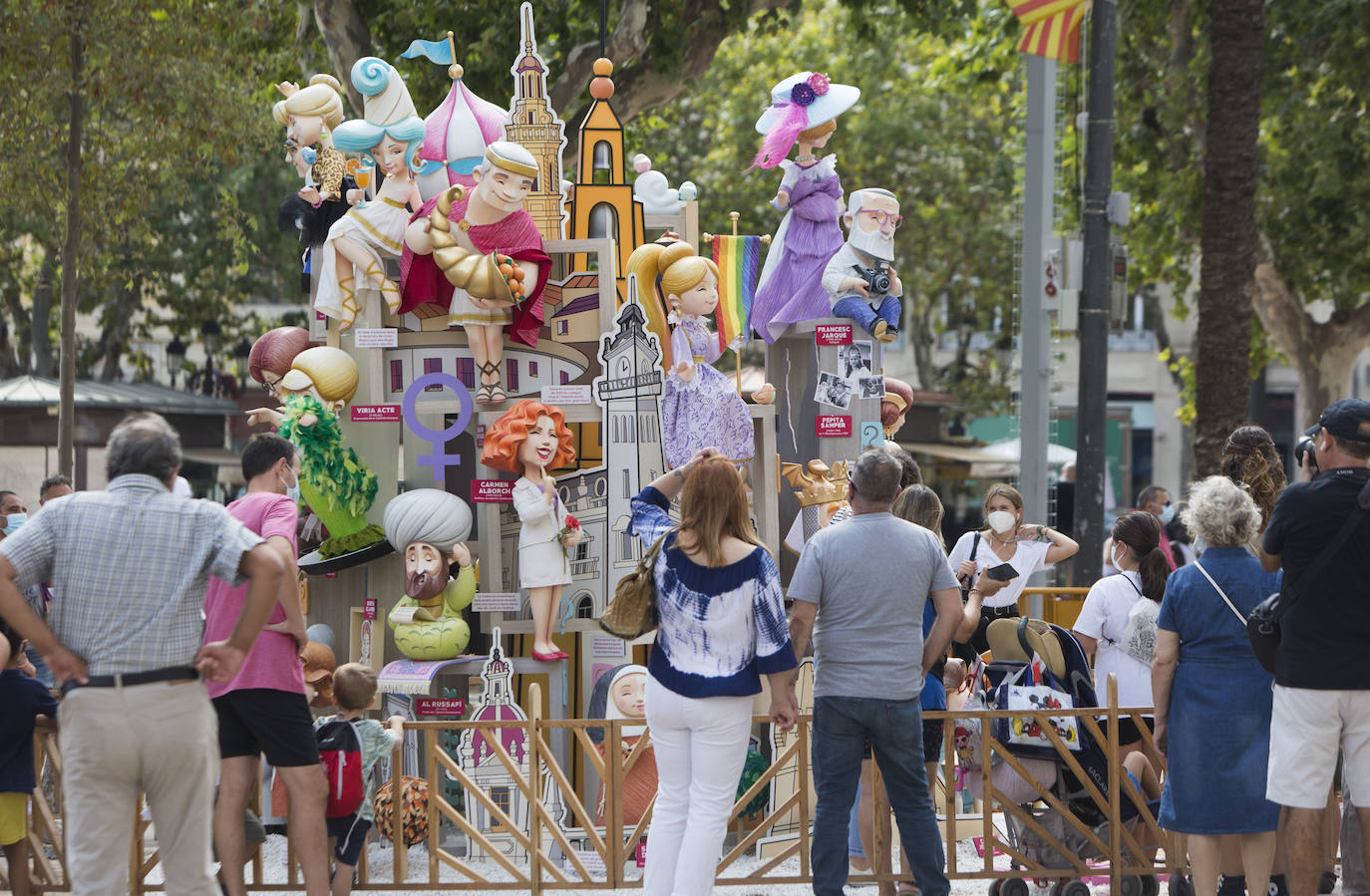 Fotos: Fallas 2021: El ambiente fallero inunda las calles de Valencia