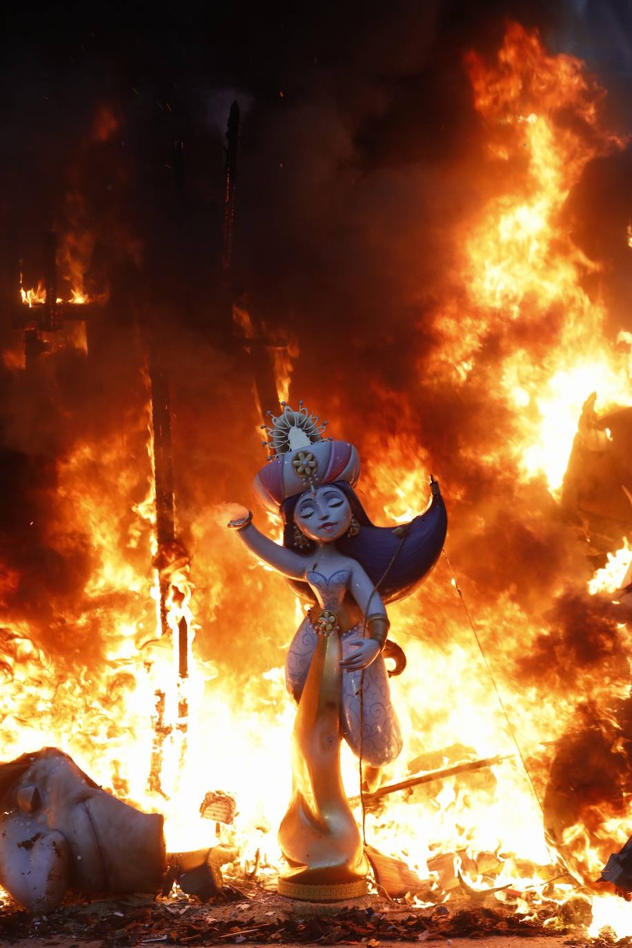 Fotos: Cremà de las Fallas de 2021