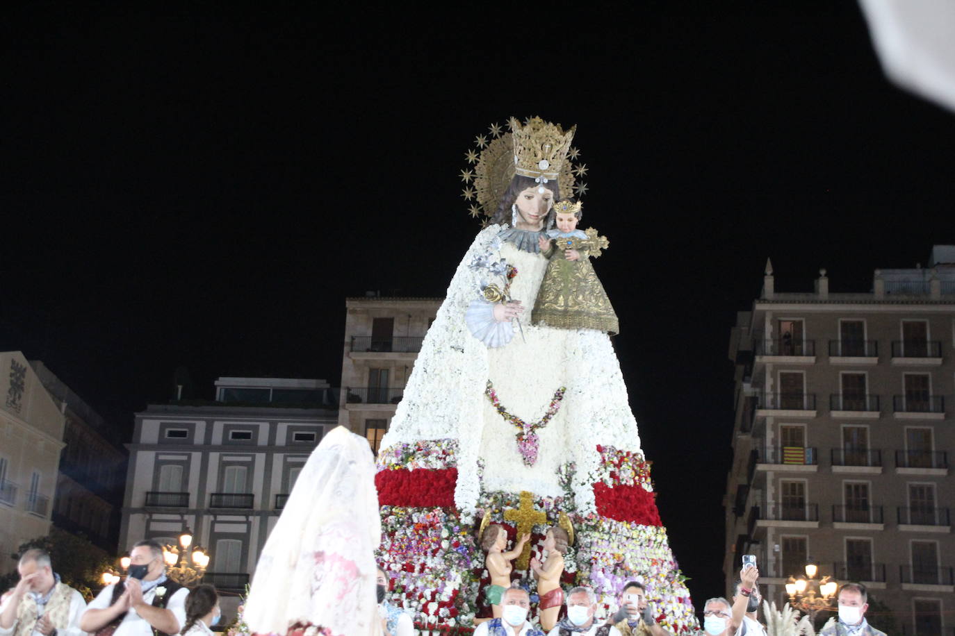 Fotos: Consuelo Llobell cierra una Ofrenda histórica