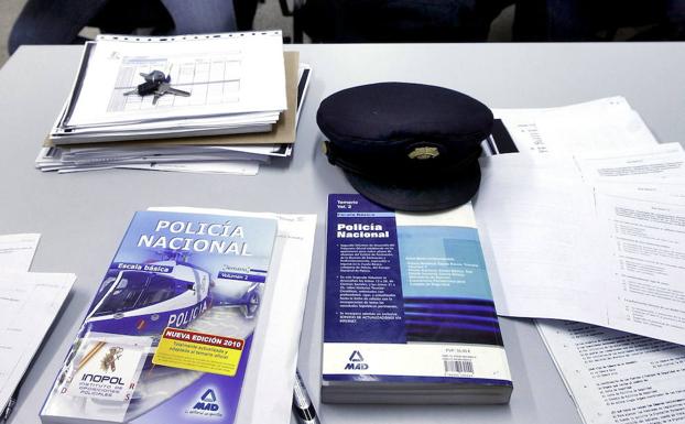 Las oposiciones para Policía Nacional ofrecen 2.218 plazas 