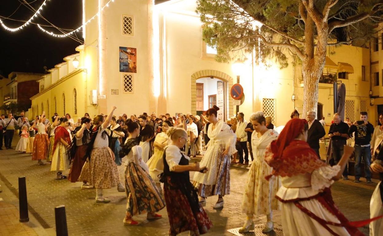 Baile en L'Alfàs del Pi. 