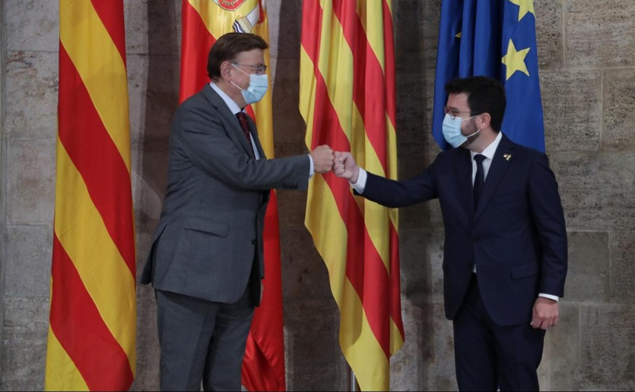 Ximo Puig y Pere Aragonès, en el Palau de la Generalitat.